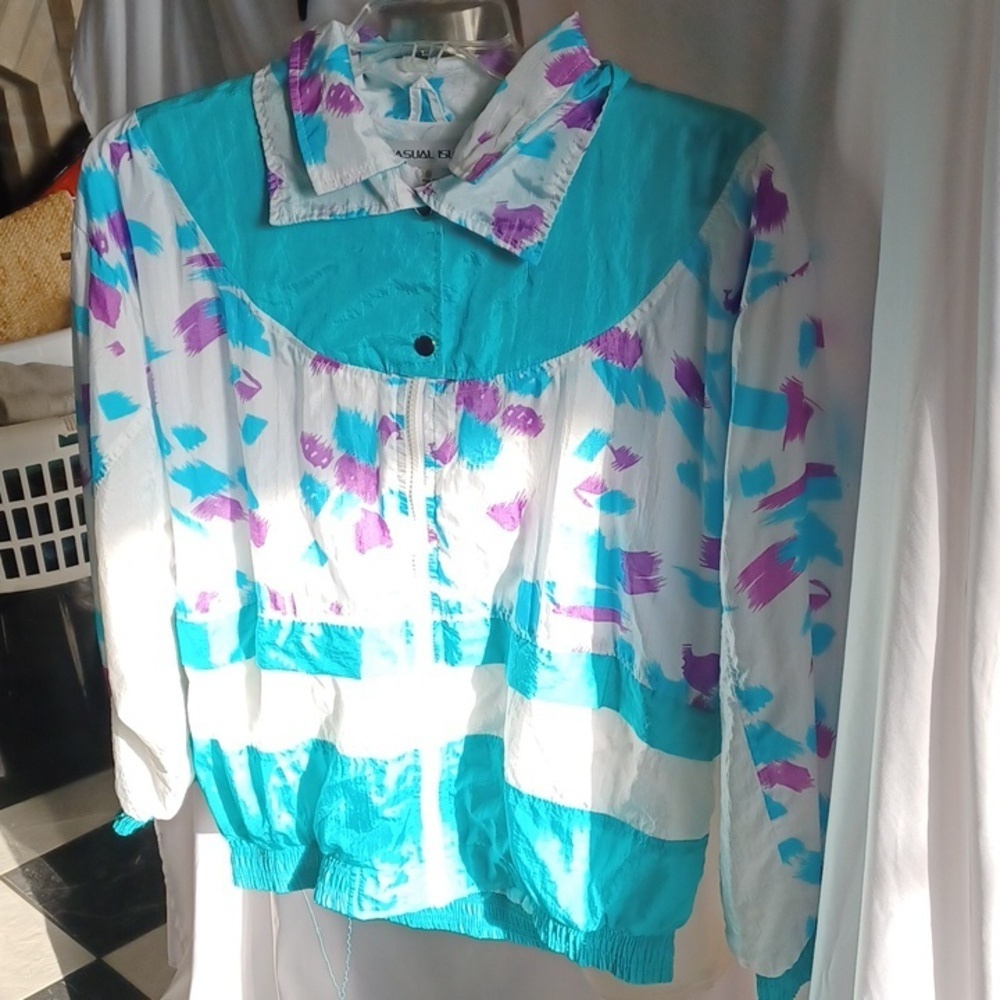 VINTAGE CASUAL ISLE 80's 90's LIGHTWEIGHT WIND BREAKER STYLE sz S, 24" PTP